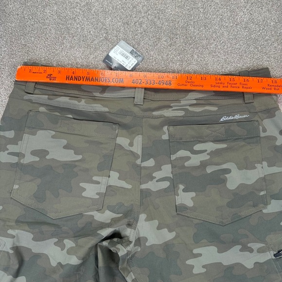 Eddie Bauer First Ascent Guide Pro Cargo Pants Mens 35x30 Camo Flexion UPF New - Picture 7 of 10